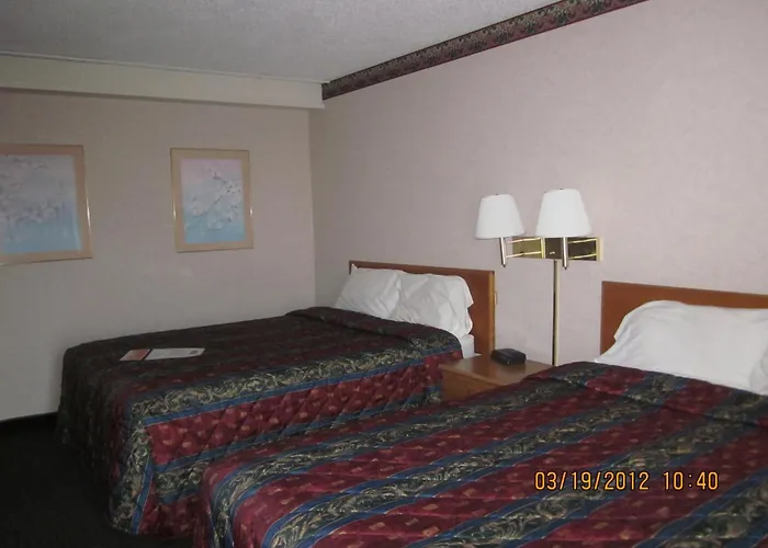 Howard Johnson By Wyndham Saint Joseph Benton Harbor