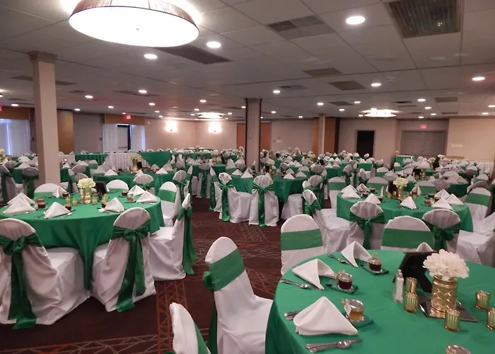 Ramada By Wyndham Indiana