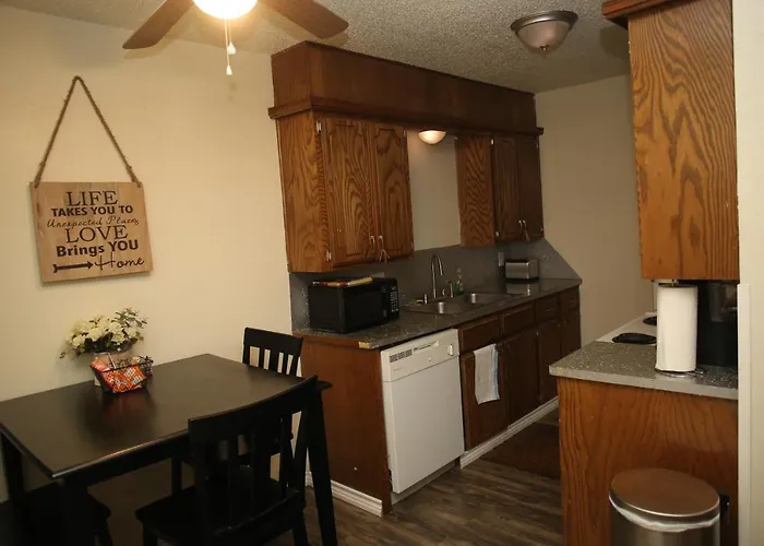 2 Bed/ 1 Bath Next To Ft. Sill