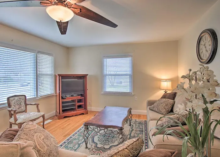 Beautiful Bartlesville Family Home With Game Room!