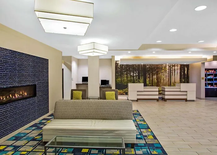 La Quinta By Wyndham Branson - Hollister