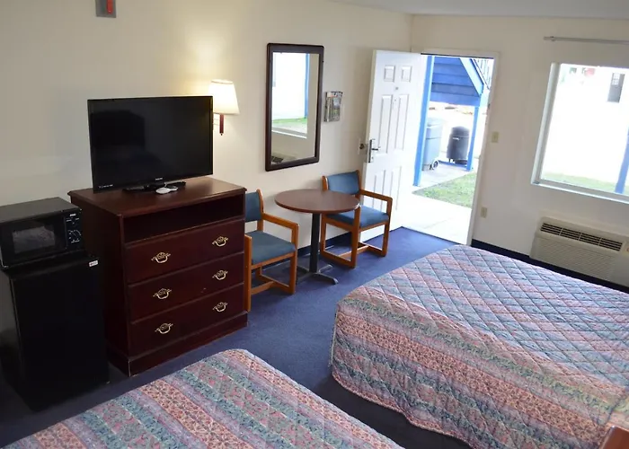 American Inn And Suites White Hall