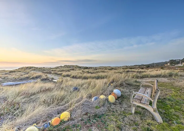 Sanderling Sea Cottages, Unit 2: Walk To Coast!