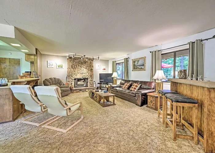 Home W/ Serene Deck In Twain Harte!