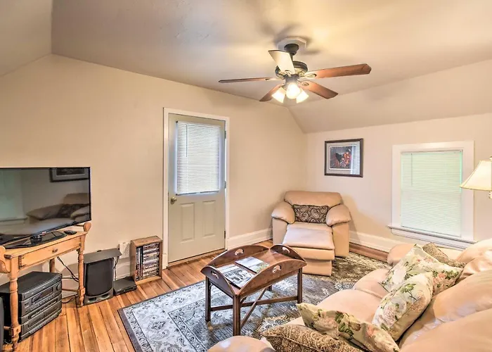 Cozy Unit W/ Patio: Walk To Dining, Lake Elkhart!